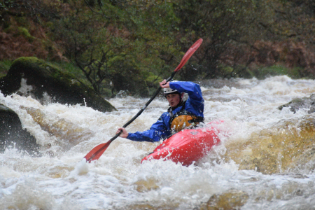 Kayaks and canoes for white water paddling